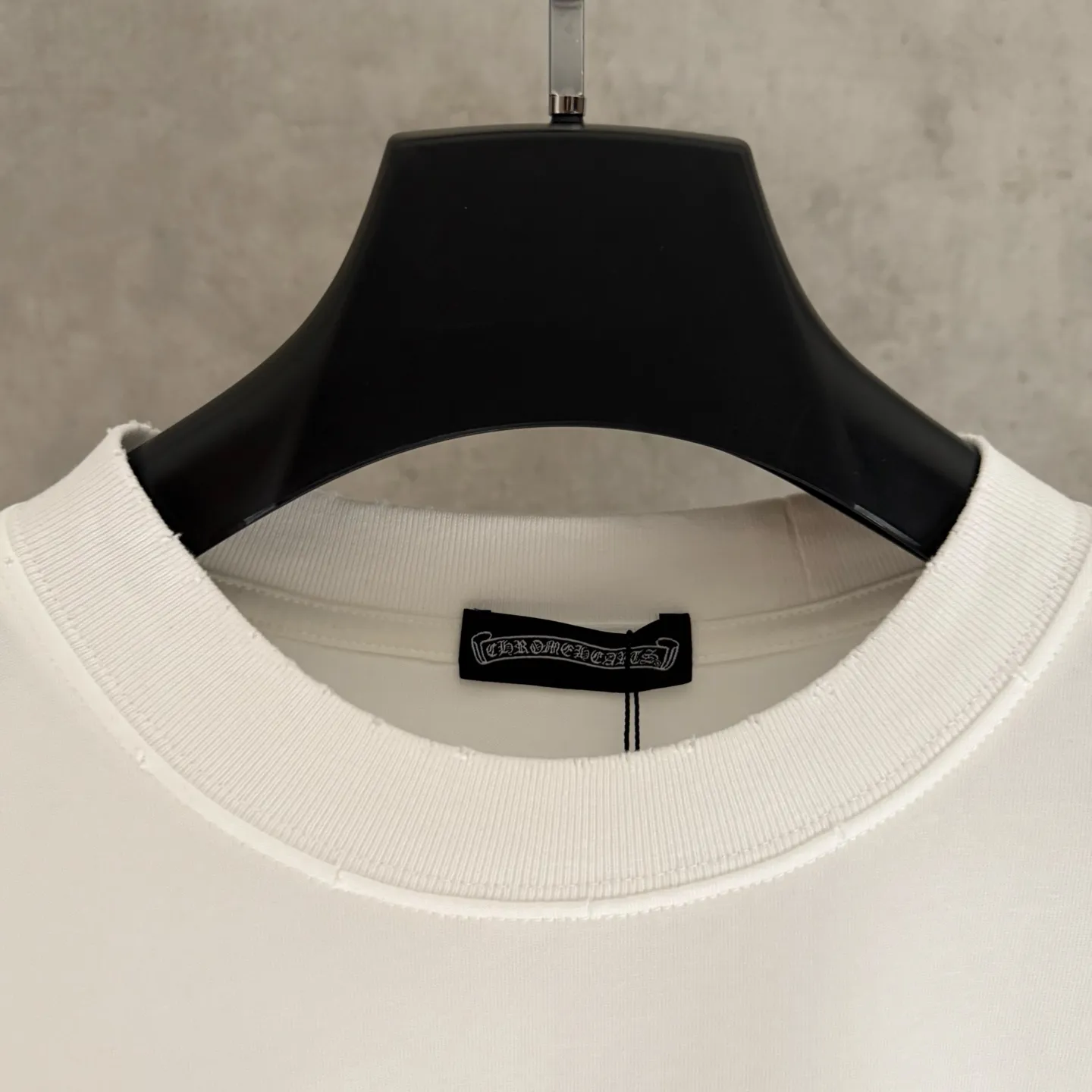 🅿️270 [Strict quality control] CH Crow Heart's new hand-painted T-shirt. Heavy 320g double yarn fabric. Washed twice. Four sides frayed. Heavy fabric. The neckline is made of icy Salona. Loose version. Deep, wide and stylish. No deformation or shrinkage. Three colors: black, white and gray. Size: M-2xl